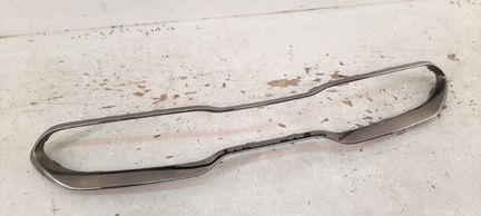 Хром решетки радиатора передний Kia Stinger 1