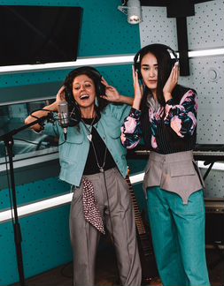 Запись песни в студии звукозаписи IVA Records