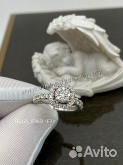 Помолвочное кольцо Tiffany&Co с бриллиантами 0.67c