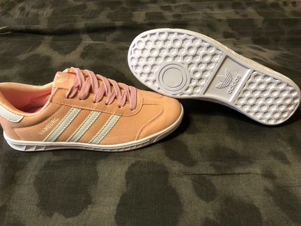 Кроссовки женские Adidas