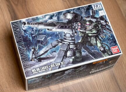 Gundam HG MS-06 Zaku II + Big Gun Set от Bandai