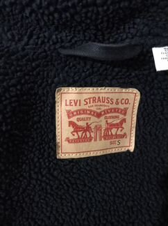 Куртка зимняя женская levis