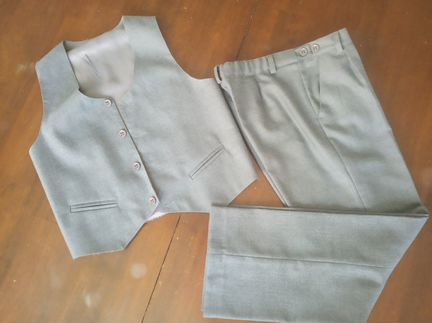 Школьный костюм