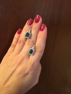 Серьги с зеленым агатом