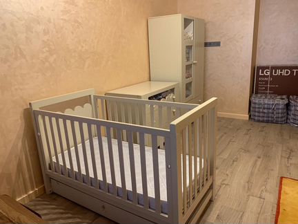 Детская кроватка,тумба и шкаф micuna amelia aran