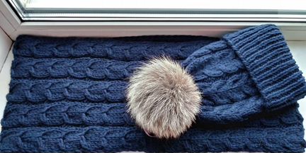 Вязаная шапка с помпоном, снуд, шарф. Меринос