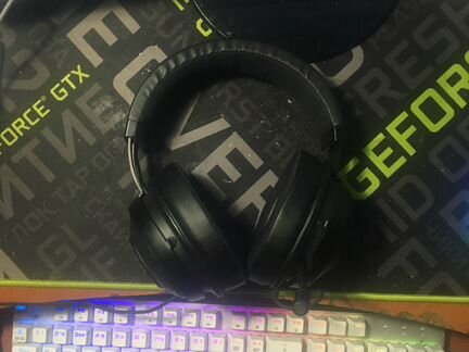 Игровая клавиатура, наушники