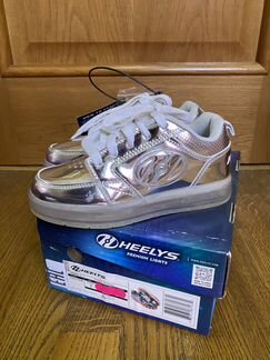 Новые кроссовки на колёсиках с подсветкой heelys