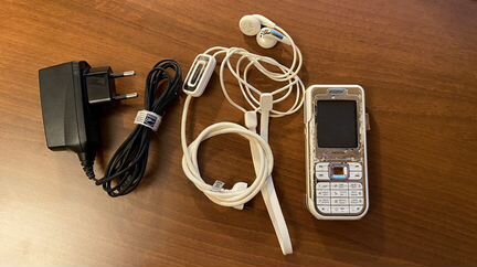 Nokia 7360
