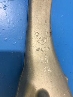 Кулак передний правый Bmw M5 F10