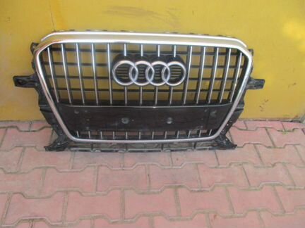 Решётка радиатора audi Q5 (2013-) с парктроником Б