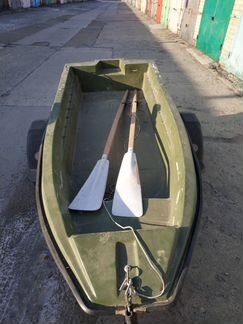 Пластиковая лодка 