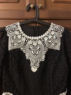 Платье кружевное