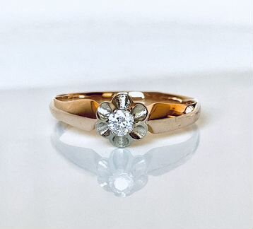 Золотое кольцо с фианитом