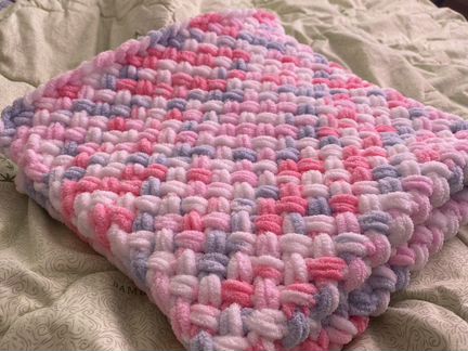 Вязаный плед ручная работа 68/64