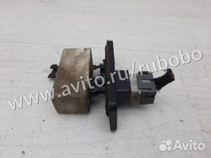 Резистор печки Mitsubishi Carisma DA1A 4G92 2002