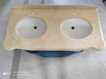 Столешница из натурального камня Кобра Голд