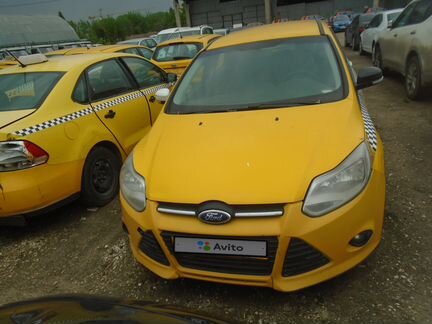 Ford Focus 1.6 МТ, 2014, битый, 100 000 км