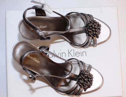 Серебристые босоножки Calvin Klein