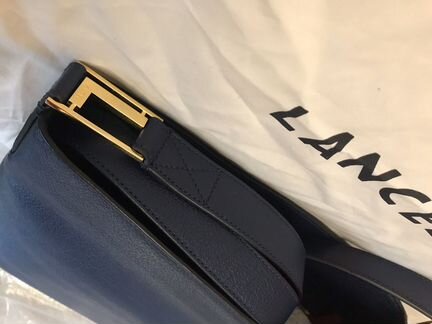 Большая сумка кроссбоди Lancel, цвет темно-синий