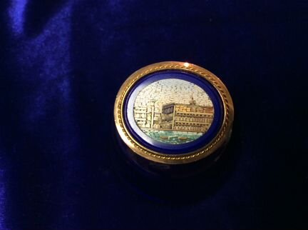 Брошь золото 56/ 585 Италия микромозаика