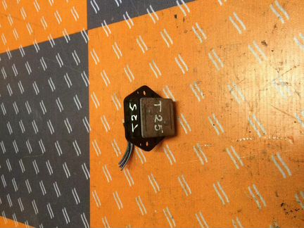 Резистор вентилятора печки Опель Фронтера B