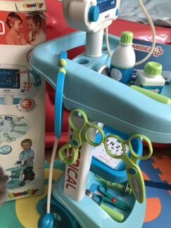 Медицинская тележка