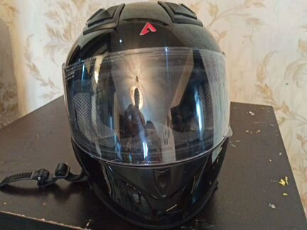 Защитный шлем для мотоциклов и квадроциклов