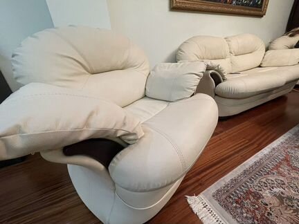 Диван +2 кресла