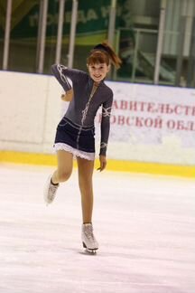 Костюм для фигурного катания