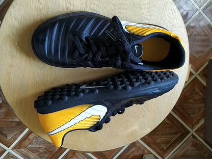 Футбольный комплект: бутсы-сороконожки, гольфы, за