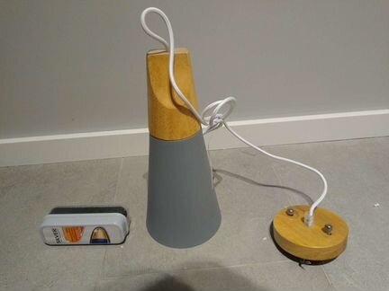 Светильник потолочный подвесной на длинном шнуре