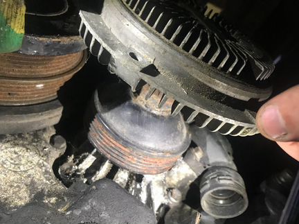 Помпа Bmw 5-Series E39 M57