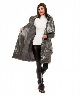 Пальто,пуховик серого цвета