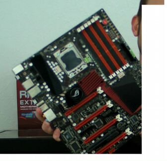 Четырехслотовая RED edition плата на X58A