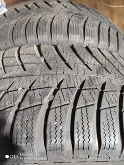 215 60 16 Bridgestone Blizzak LM-001