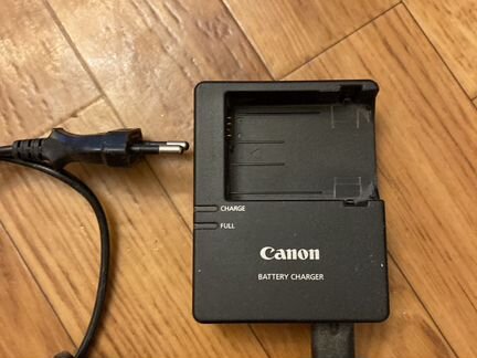 Зарядное устройство Canon LC-E8E
