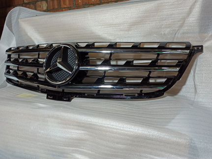 Решетка радиатора Mercedes ML166 мл 166 Мерседес