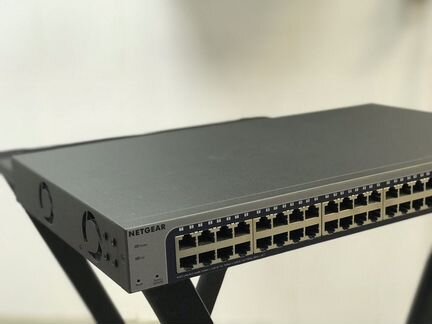 Коммутатор netgear GS748T