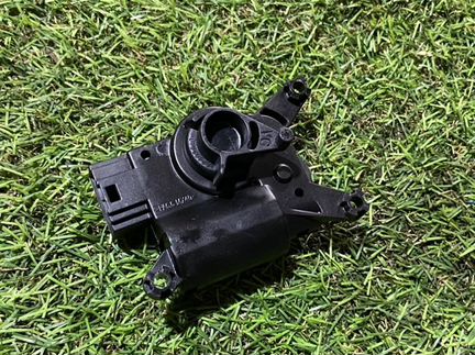 Моторчик заслонки Porsche Cayenne S 957 4.8 2008