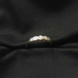 Золотое кольцо с бриллиантами