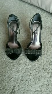 Босоножки (р.37)
