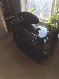 Стеклянная тумба