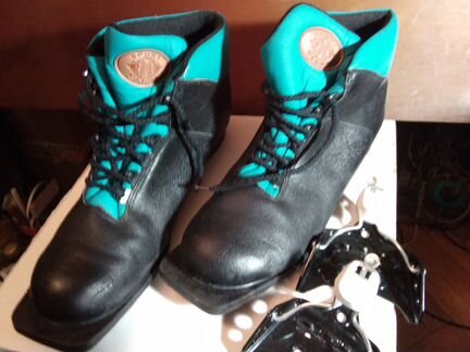 Ботинки лыжные р.45 с креплениями