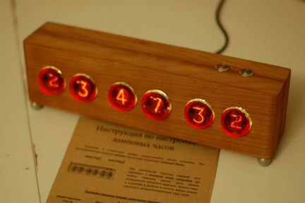 Ламповые часы (ZM1020, бук) nixie clock Diligence