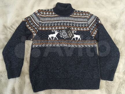Новый свитер с оленями р.46