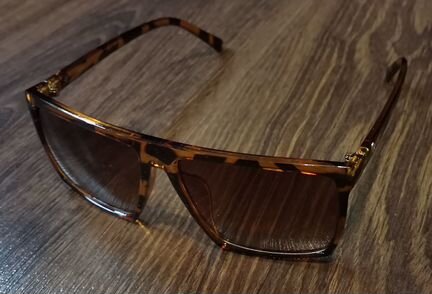 Мужские солнцезащитные очки