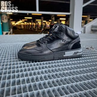 Мужские зимние кроссовки