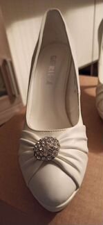 Продаю туфли