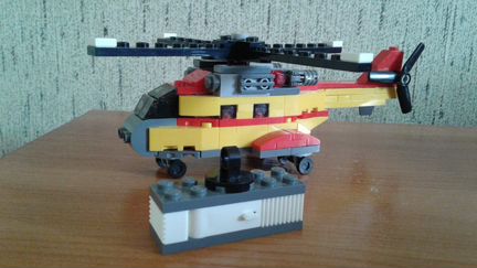 Lego вертолет